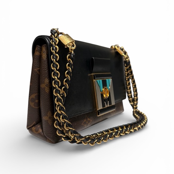 Louis Vuitton Monogram Canvas Thelma Pochette with COA - Picture 3 of 8